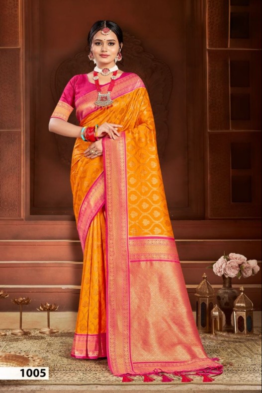 Tradional Indian Pure Banarasi Silk Rich Pallu Saree With Tessels